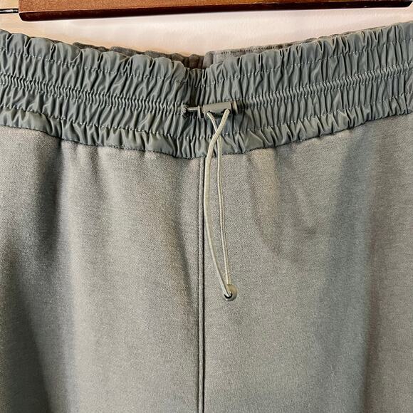 Athleta Women’s Green Cropped Wide Leg Pants Size 1X - Picture 4 of 6